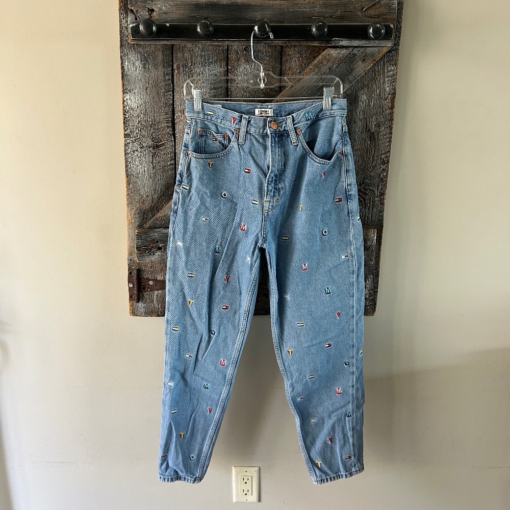 Vintage Women''s Tommy Hilfiger Stone Wash Blue Jeans with Logos on both sides
